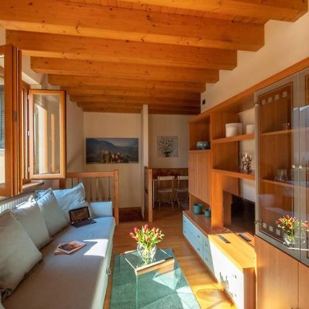 Happy Guest Apartments - Feel The Lake Riva di Solto Esterno foto